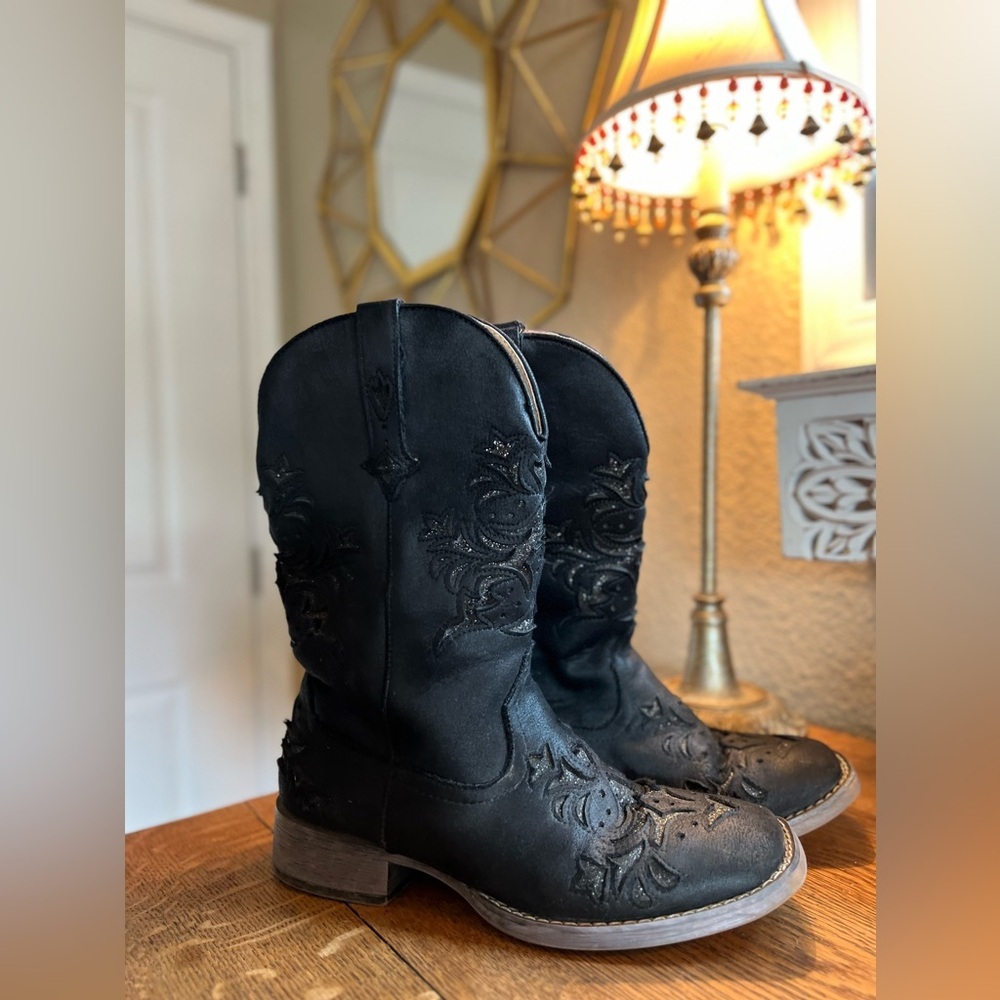 Roper Women's black Leather Boots with glitter accent